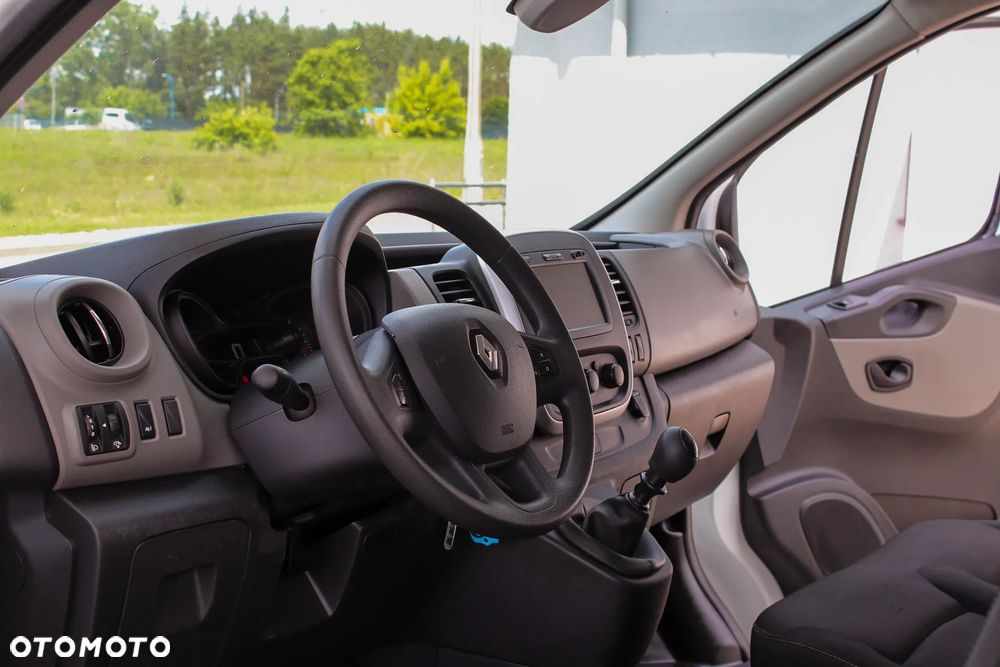 Renault Trafic - 19