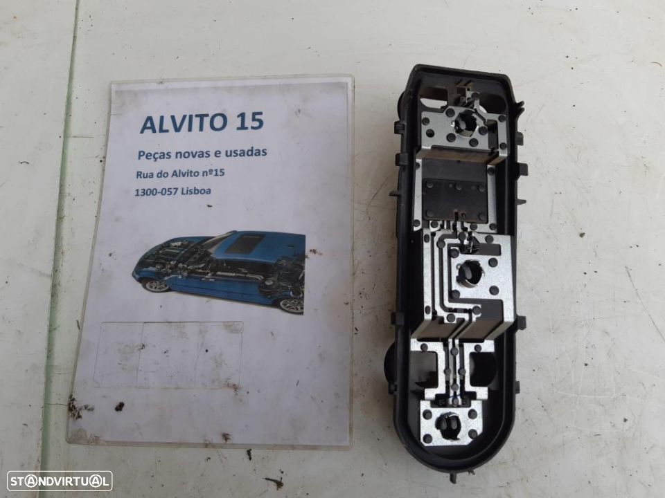 suporte de lâmpada farolim trás direito  Dacia Duster 2016 - 1