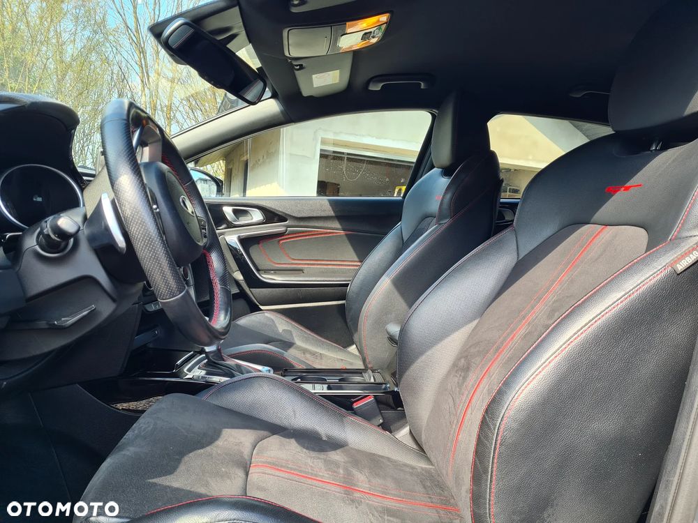 Kia ProCeed 1.6 T-GDI GT DCT - 10