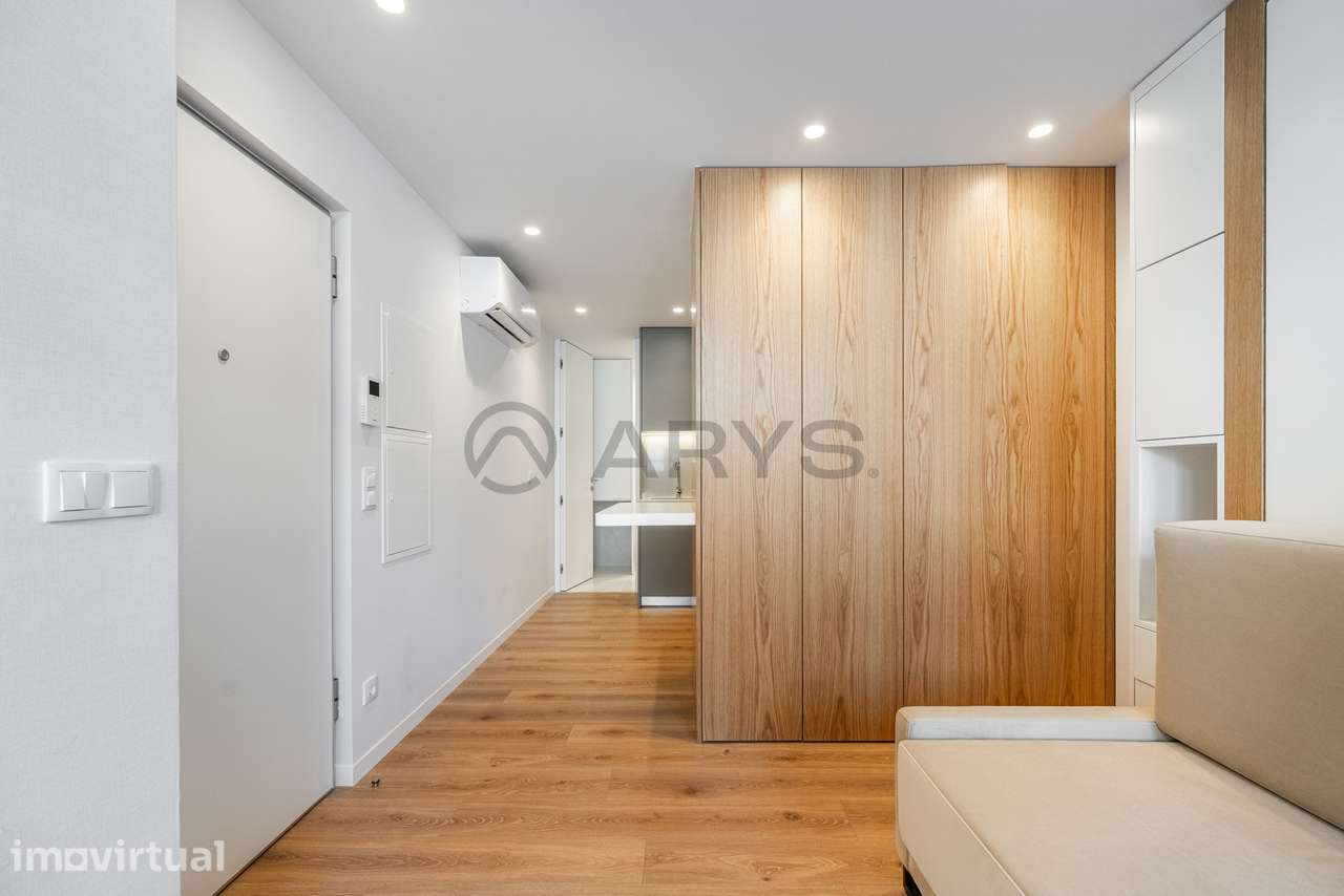 APARTAMENTO T0 NO CENTRO DA CIDADE - Grande imagem: 3/28