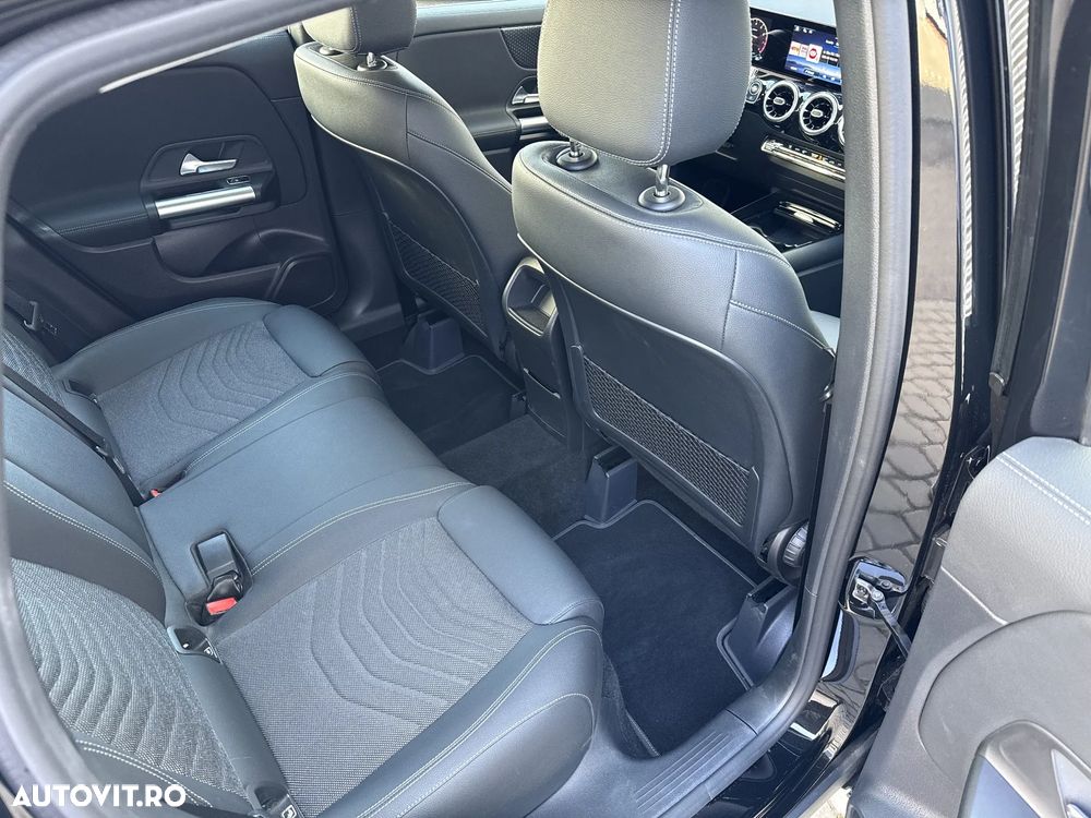 Mercedes-Benz GLA 180 7G-DCT Entry - 19