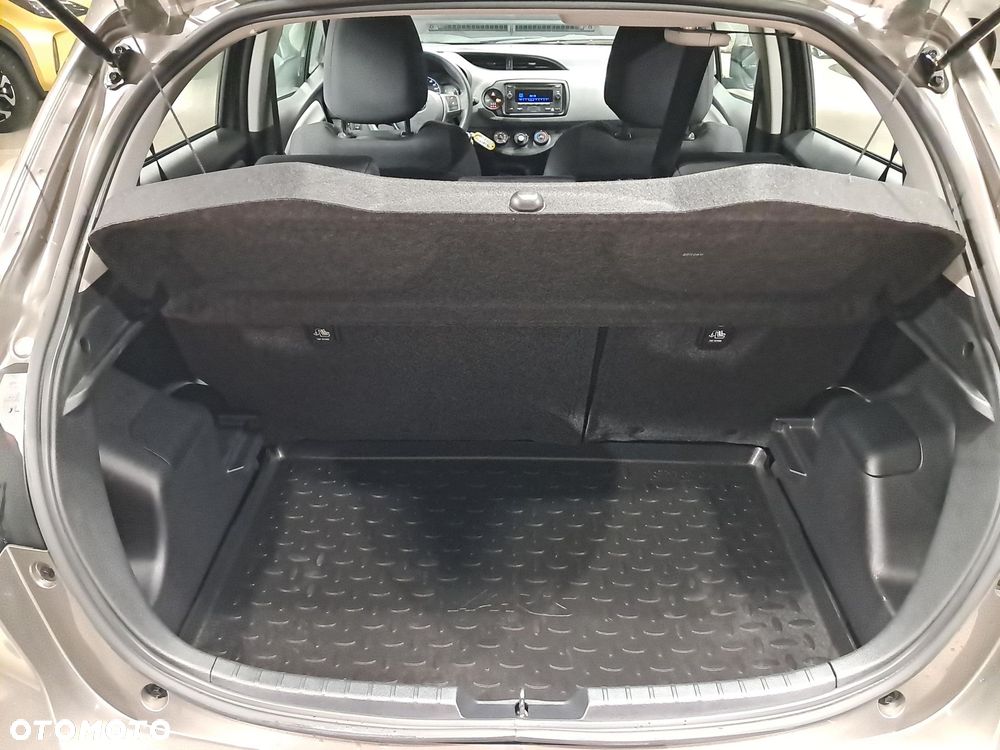 Toyota Yaris - 11