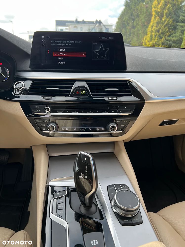 BMW Seria 5 520d - 13