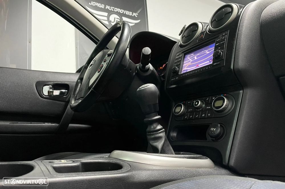 Nissan Qashqai 1.5 dCi Tekna FPD - 32