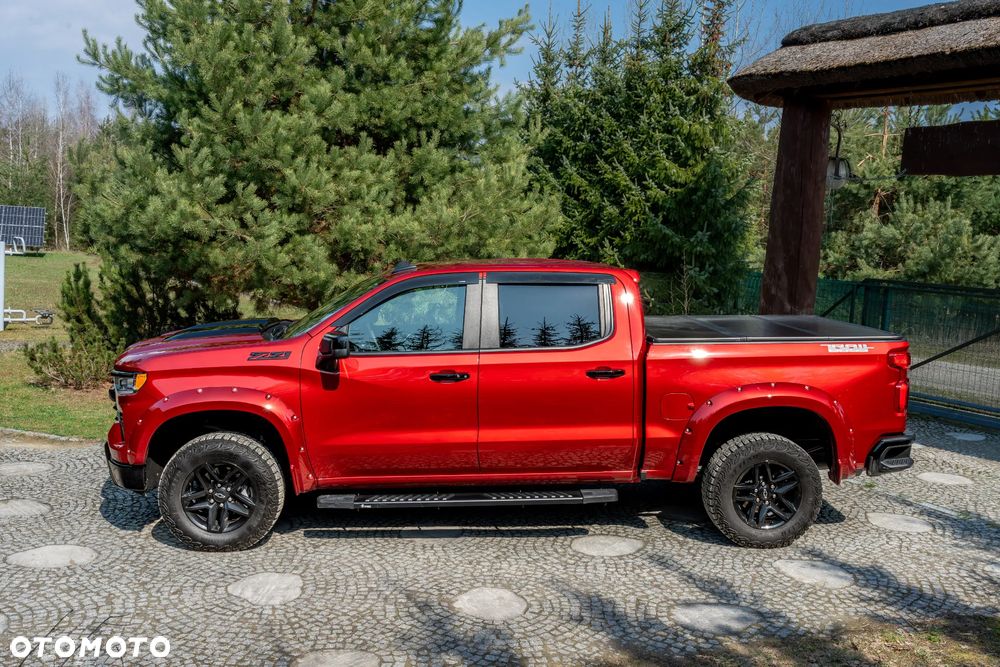 Chevrolet Silverado - 8