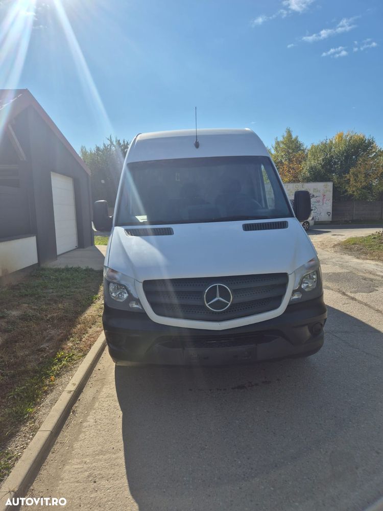 Mercedes-Benz Sprinter - 1
