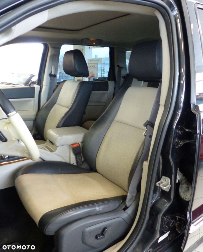 Jeep Grand Cherokee - 4