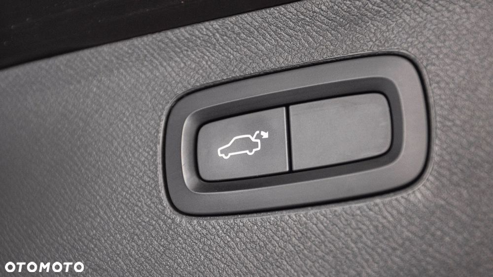 Volvo XC 90 B5 D AWD Inscription - 37