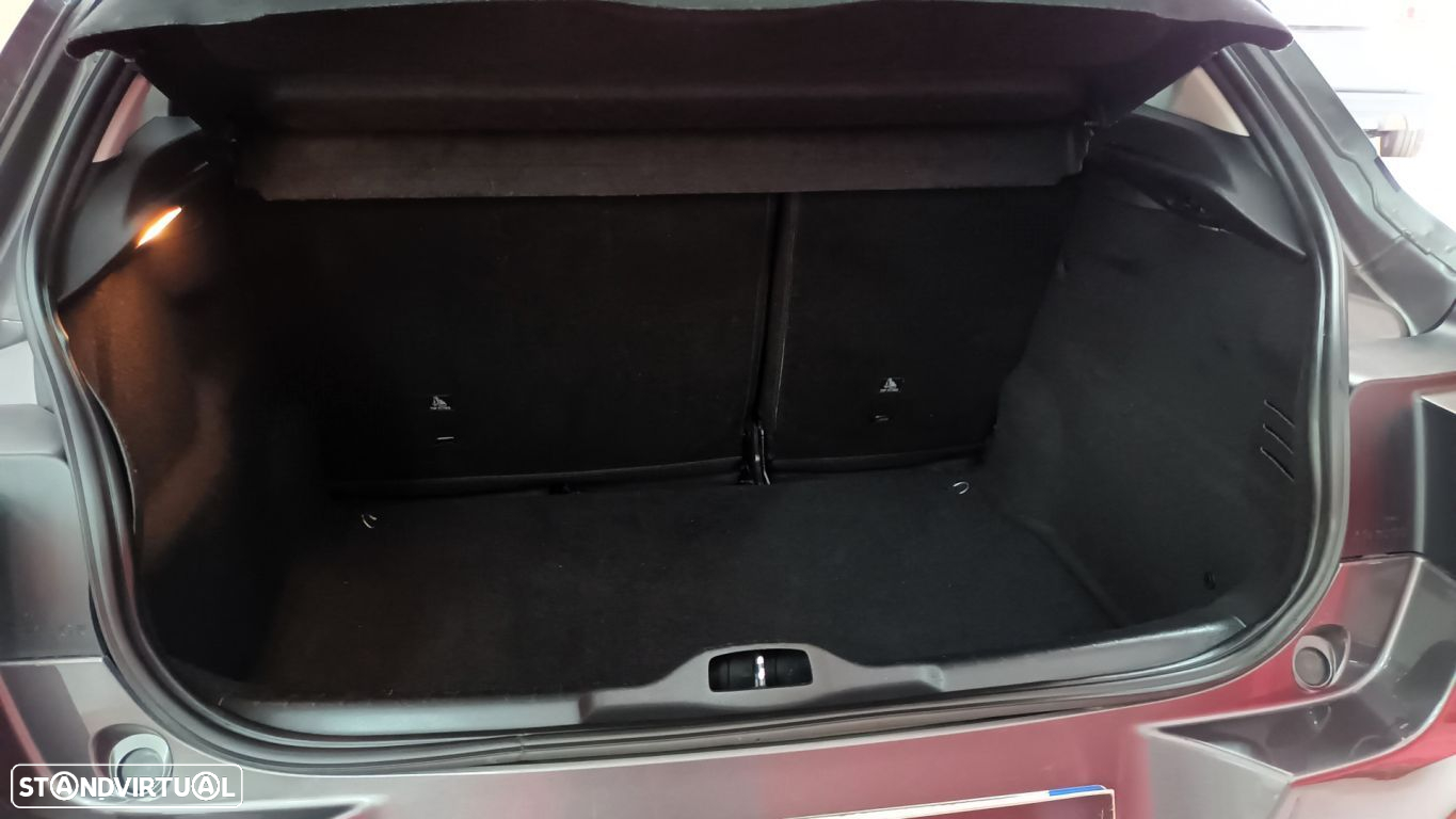 Citroën C4 Cactus 1.2 PureTech Shine EAT6 - 52