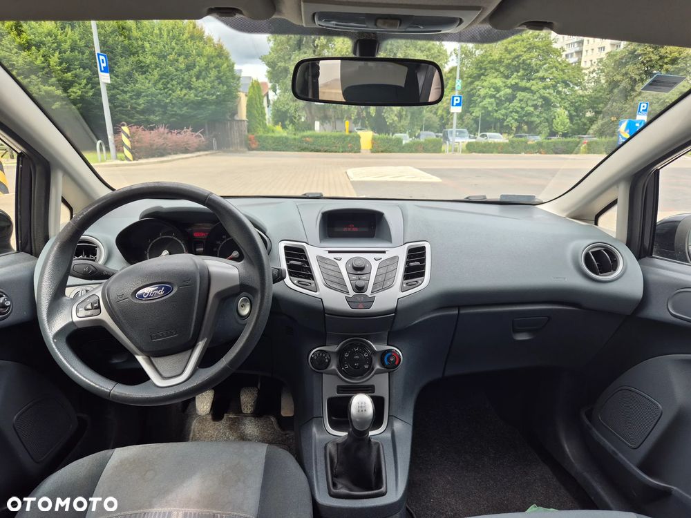 Ford Fiesta 1.25 Ambiente - 9