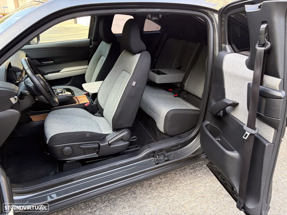 Mazda MX-30 e-SKYACTIV EXCLUSIVE-LINE - 27