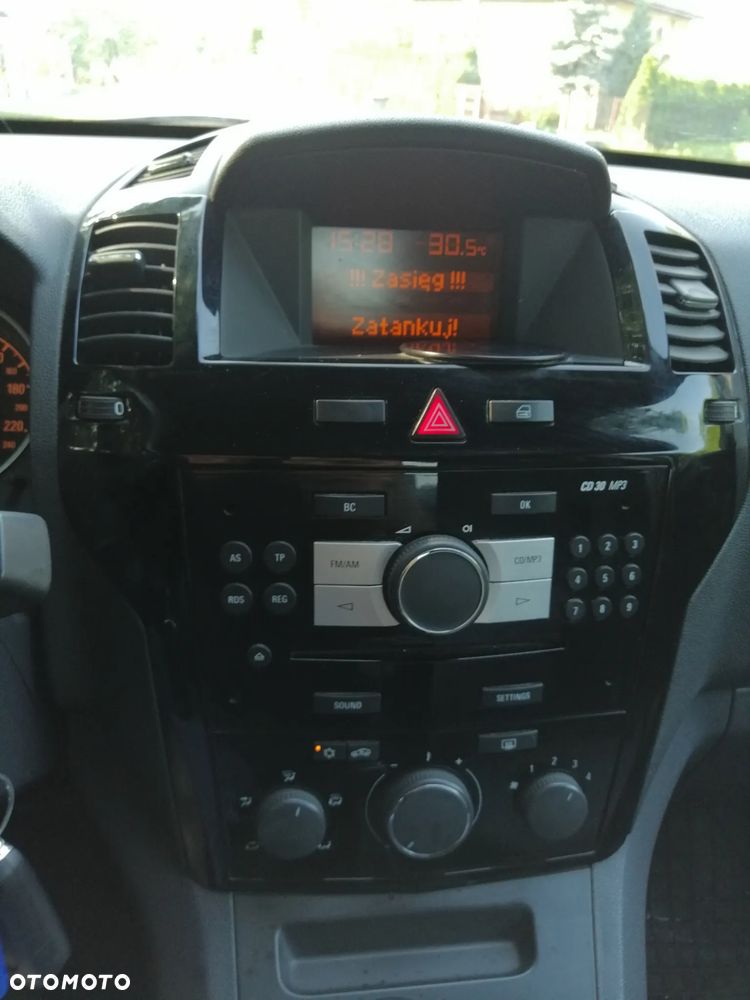 Opel Zafira - 24