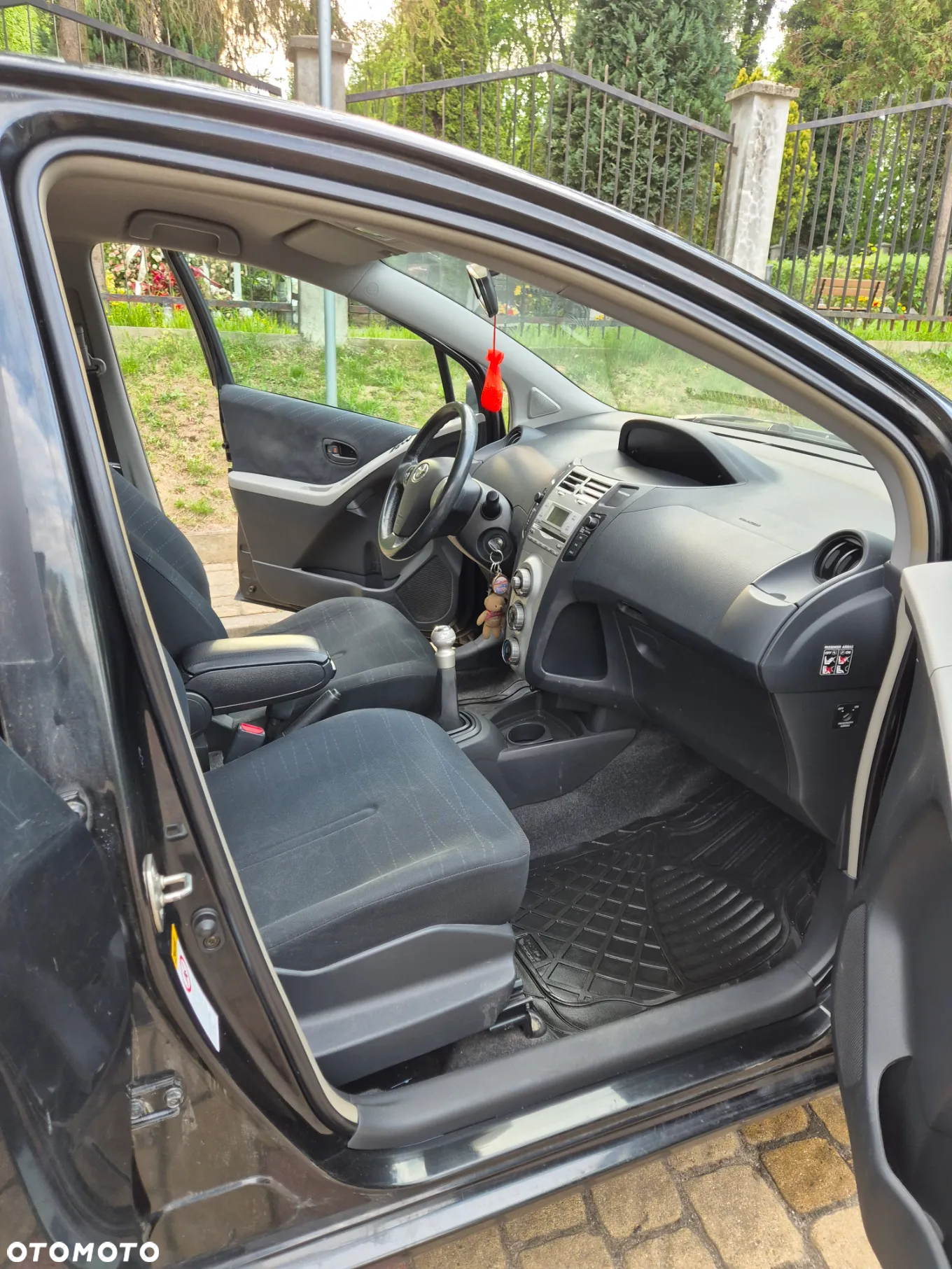 Toyota Yaris 1.3 Sol - 9
