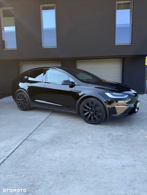 Tesla Model X - 2