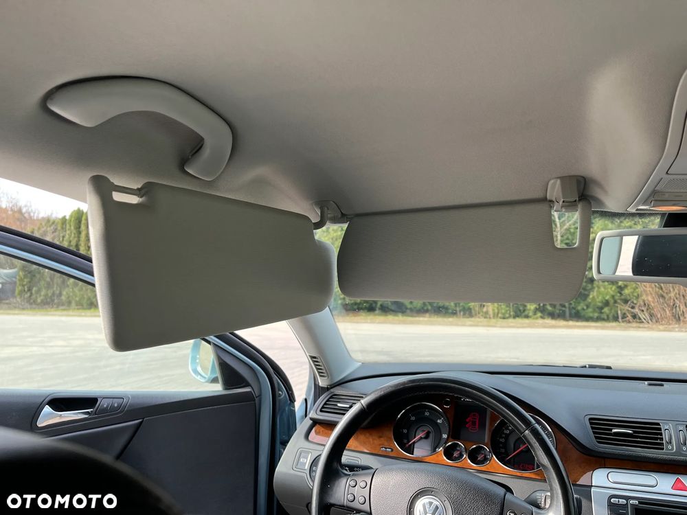 Volkswagen Passat 2.0 TDI DSG Highline - 21