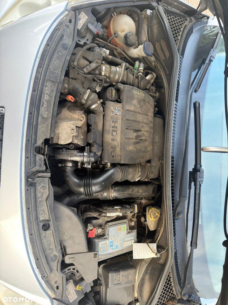 Peugeot 207 1.6 HDi 16V Sporty - 5