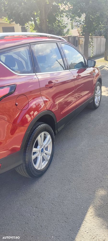 Ford Kuga - 3
