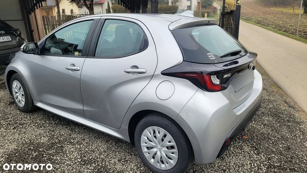 Toyota Yaris 1.5 Comfort - 18