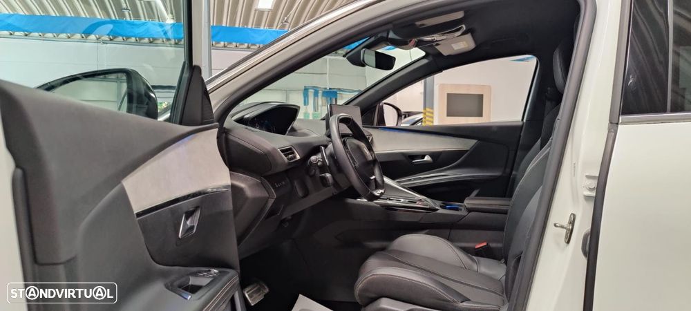 Peugeot 3008 1.6 Hybrid GT e-EAT8 - 17