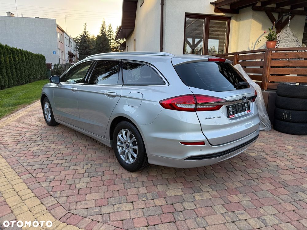 Ford Mondeo - 4