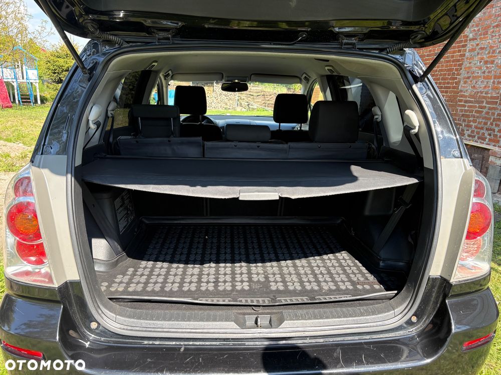 Toyota Corolla Verso 1.8 Sol 7os - 5