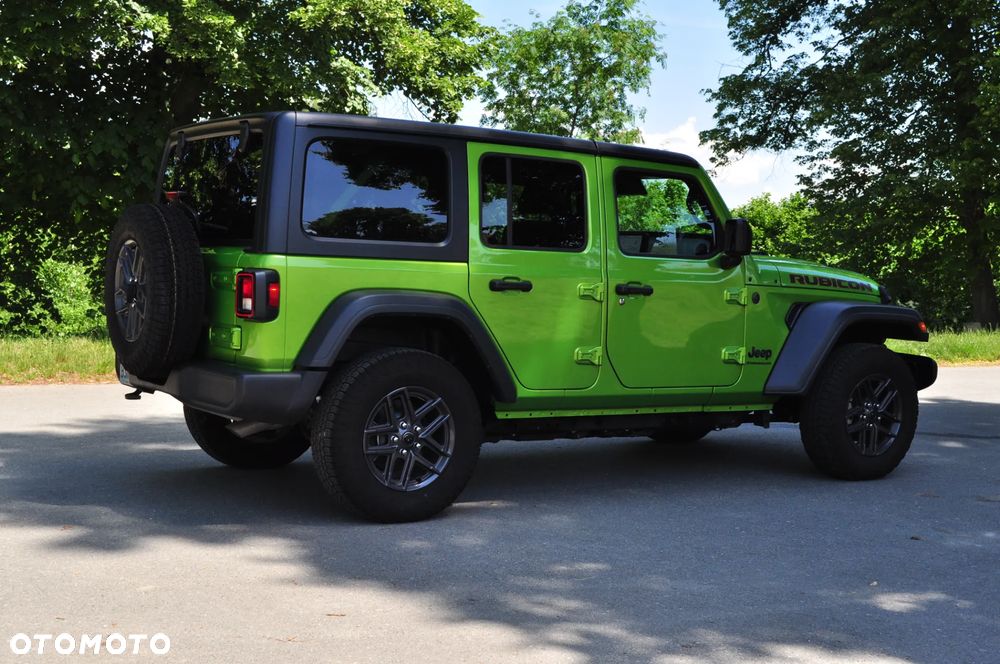 Jeep Wrangler - 12