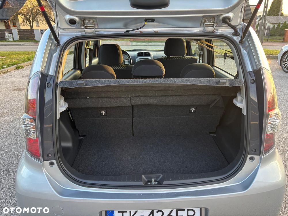 Daihatsu Sirion 1.3 - 7