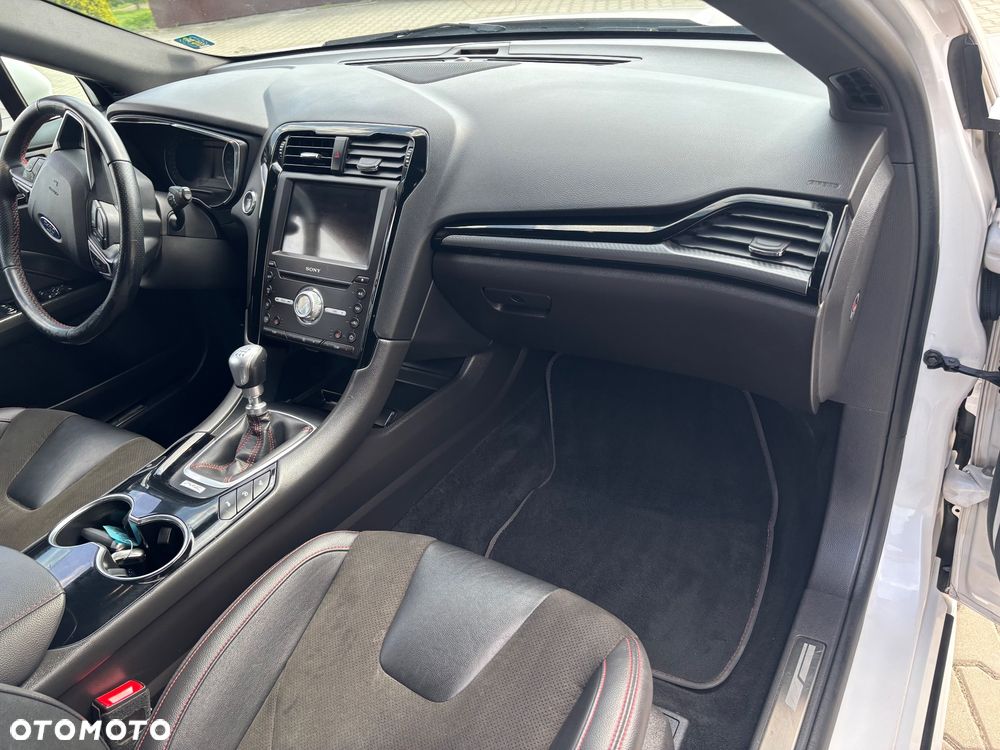 Ford Mondeo 2.0 EcoBlue ST-Line - 19