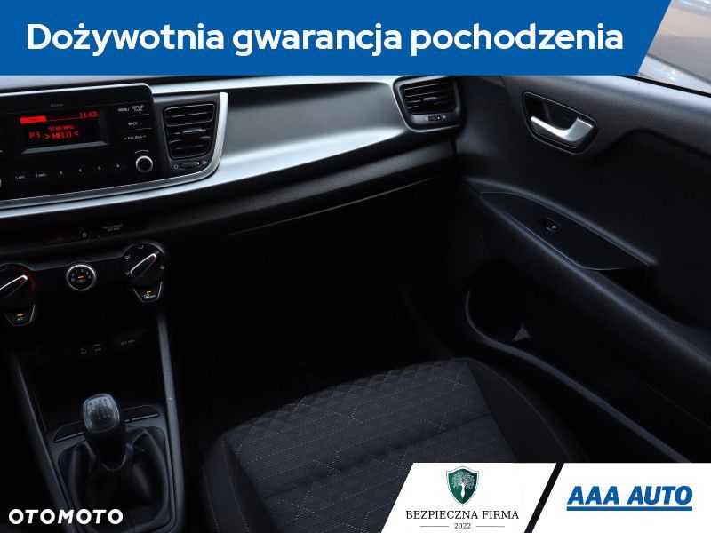 Kia Rio - 10