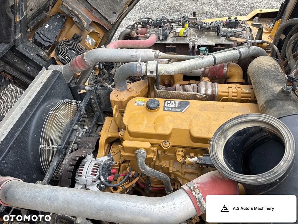 Caterpillar 730C - 4