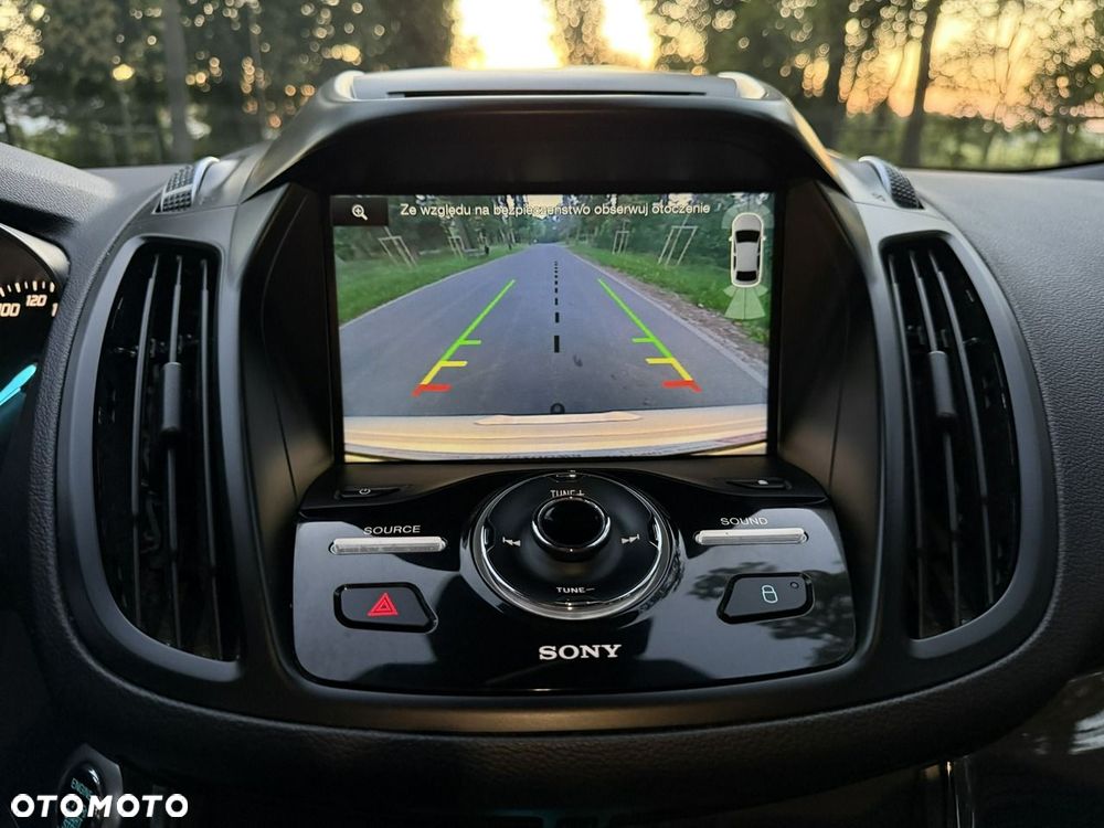 Ford Kuga - 38