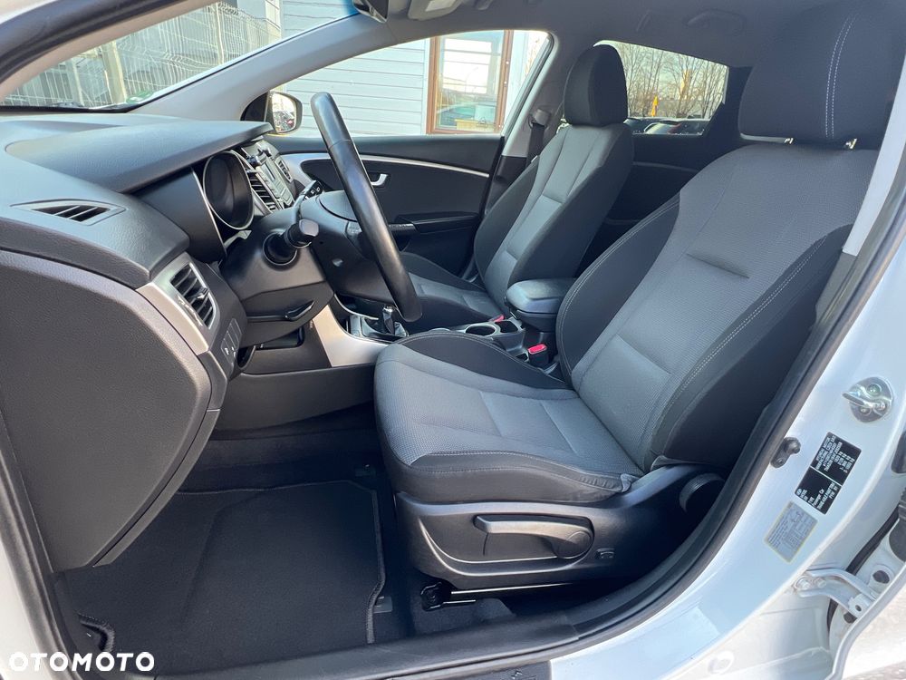 Hyundai i30 1.6 Style - 17