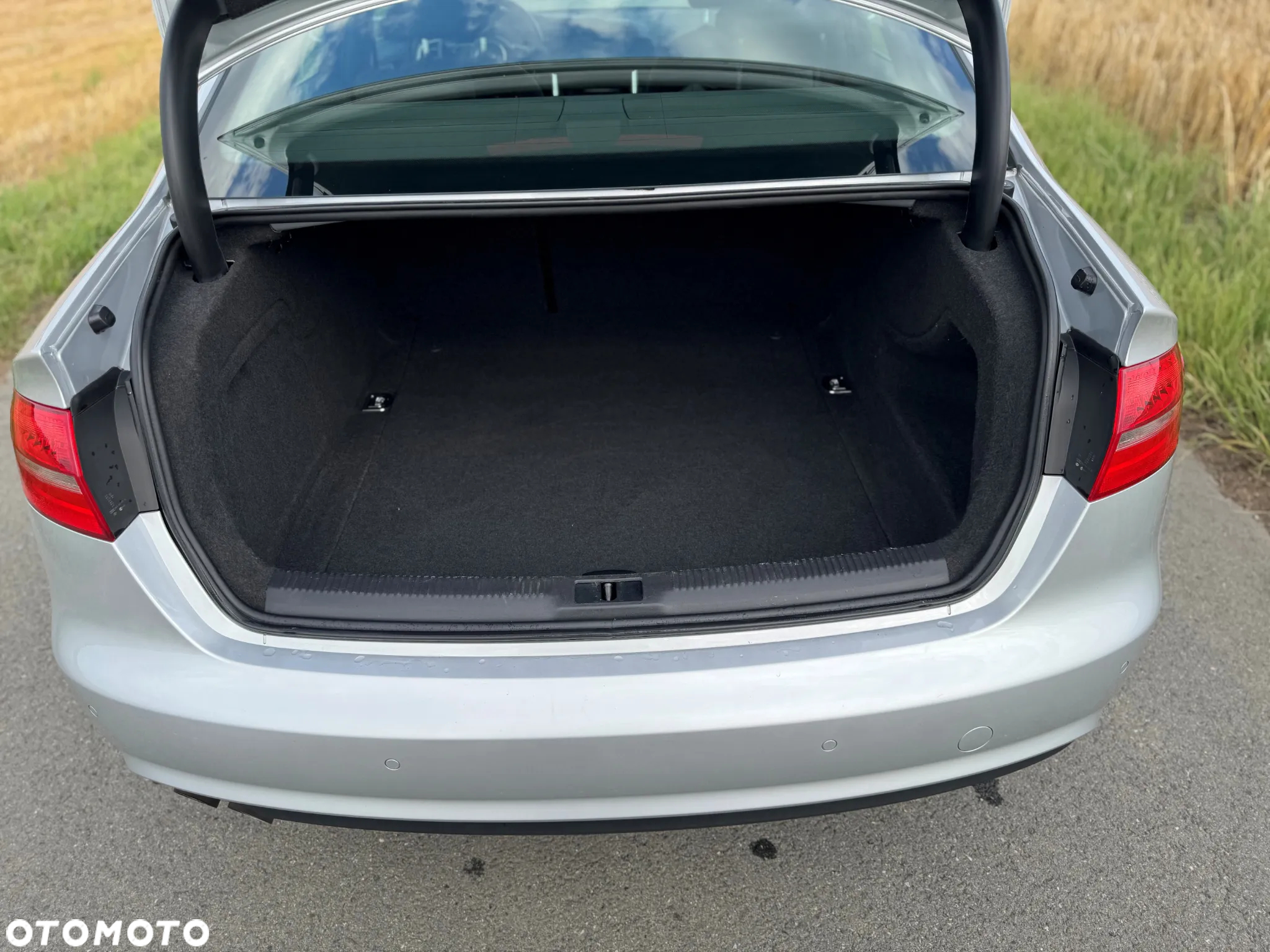 Audi A4 2.0 TDI Limited Edition - 11