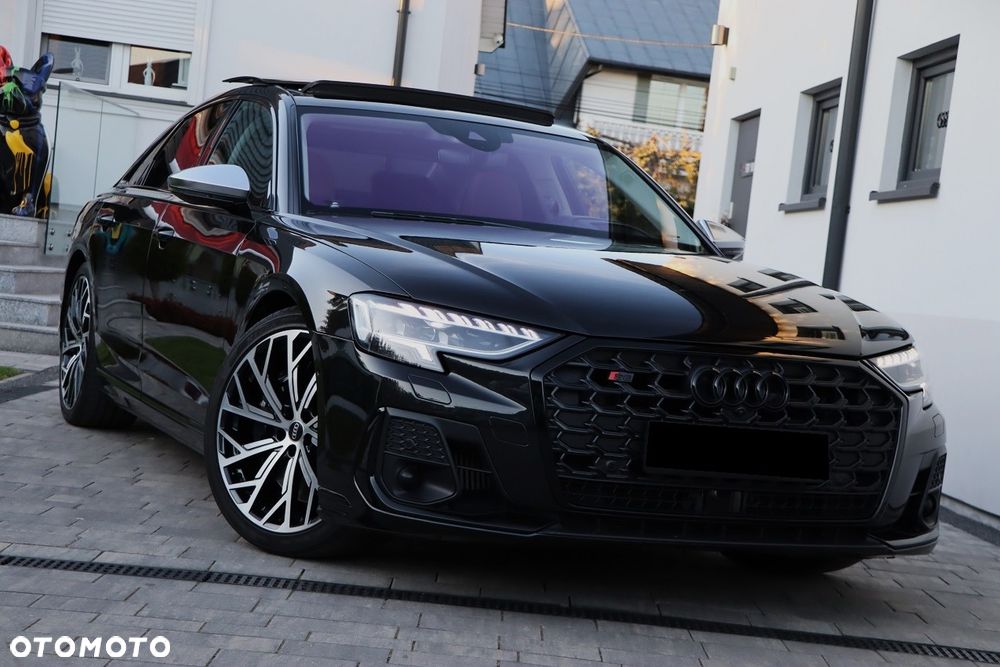 Audi S8 - 4