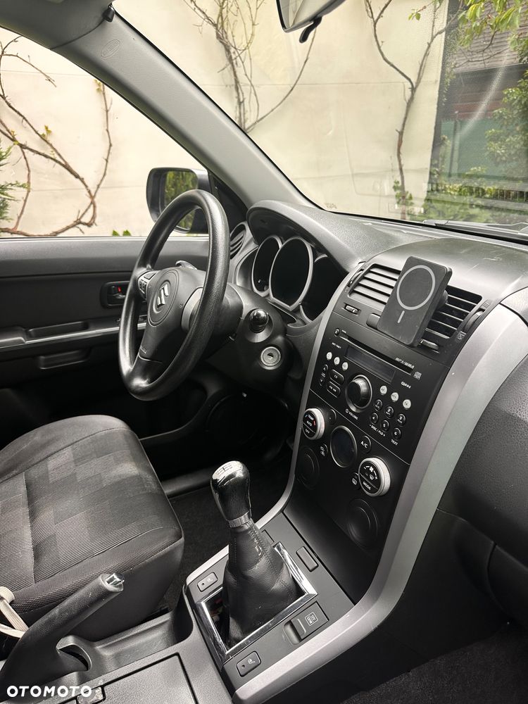 Suzuki Grand Vitara 1.6 - 15