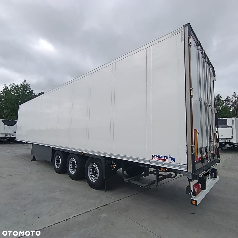 Schmitz Cargobull Chłodnia Schmitz 2019 r., Listwa LDS - AMAZON , z Carrier Vector 1950 - 5