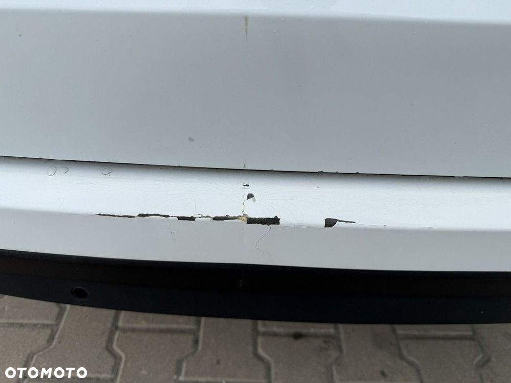 Ford S-Max - 13