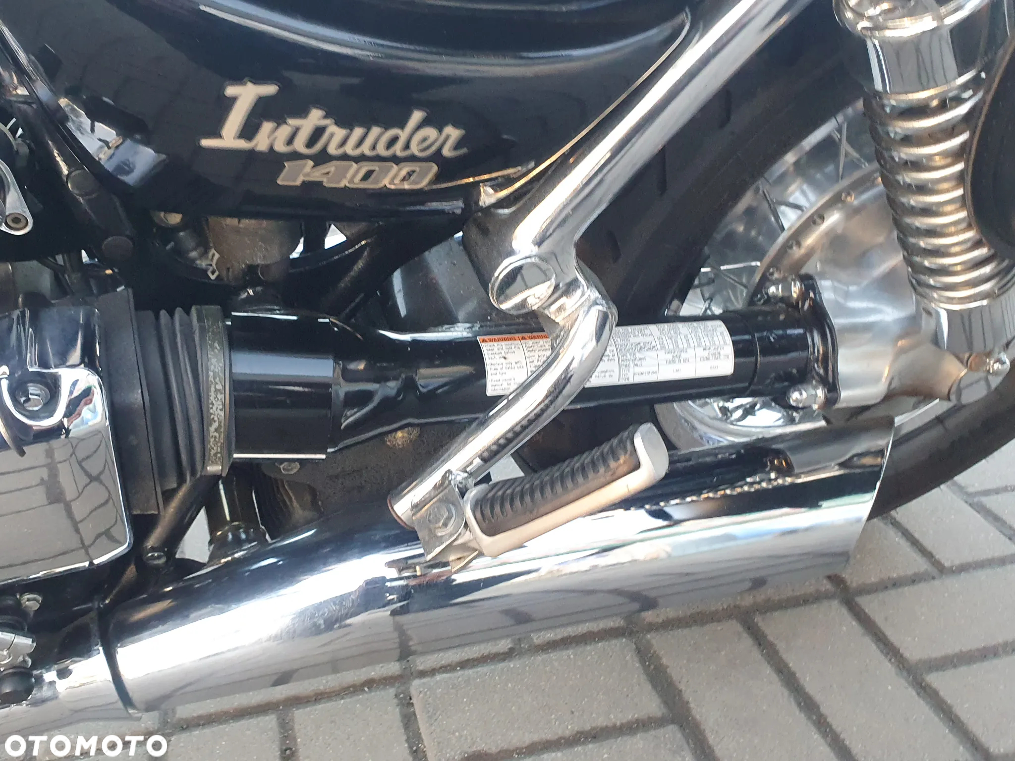 Suzuki Intruder - 33