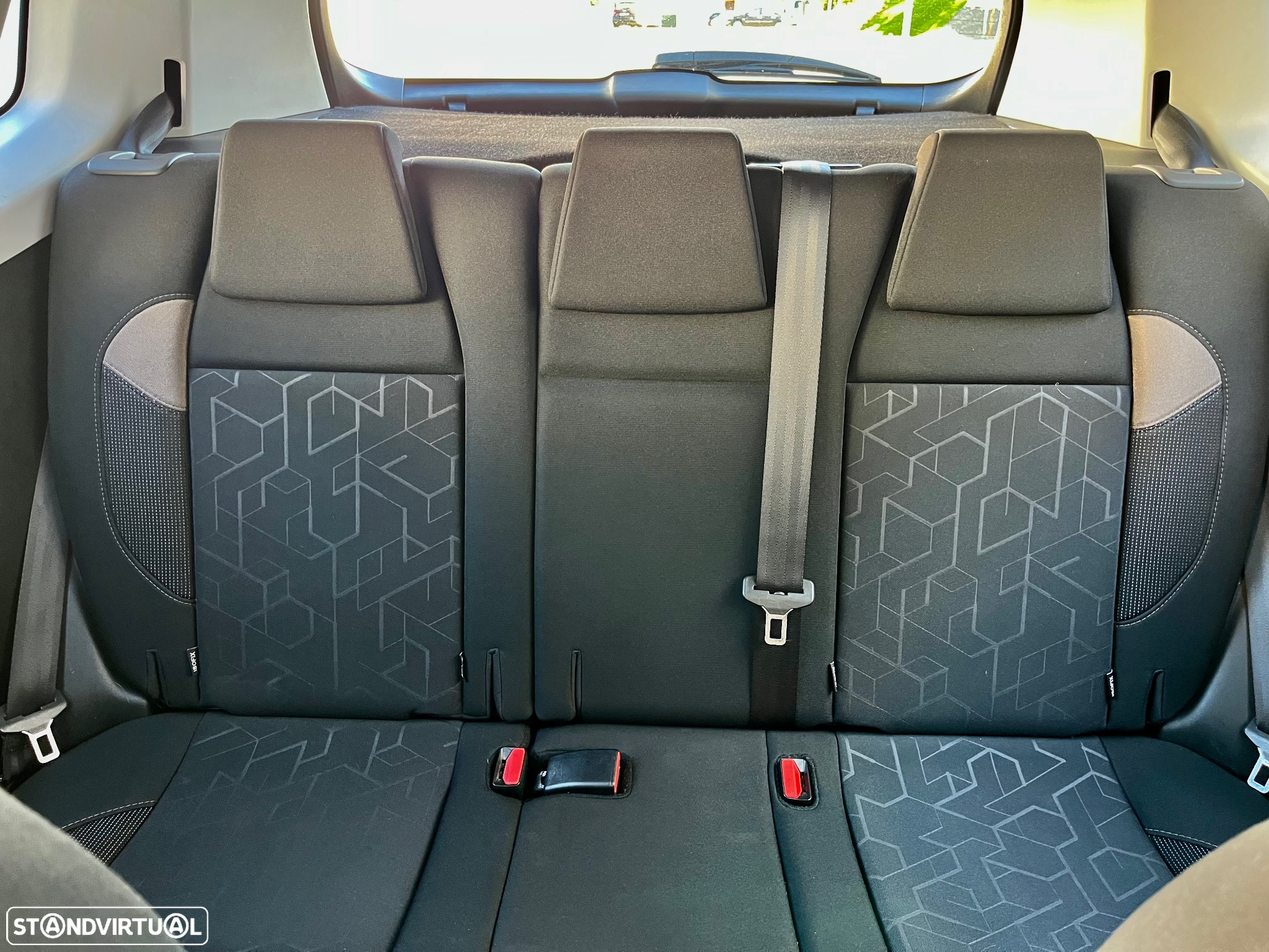 Peugeot 2008 1.2 PureTech Active - 42