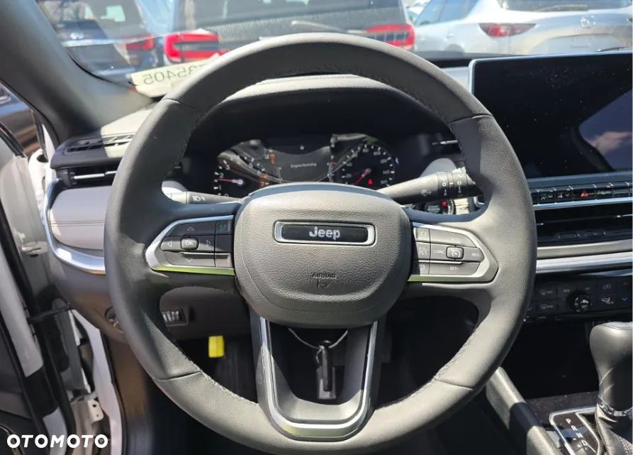 Jeep Compass - 8