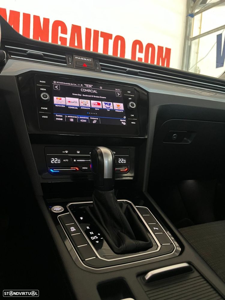 VW Passat Variant 2.0 TDI Elegance DSG - 9