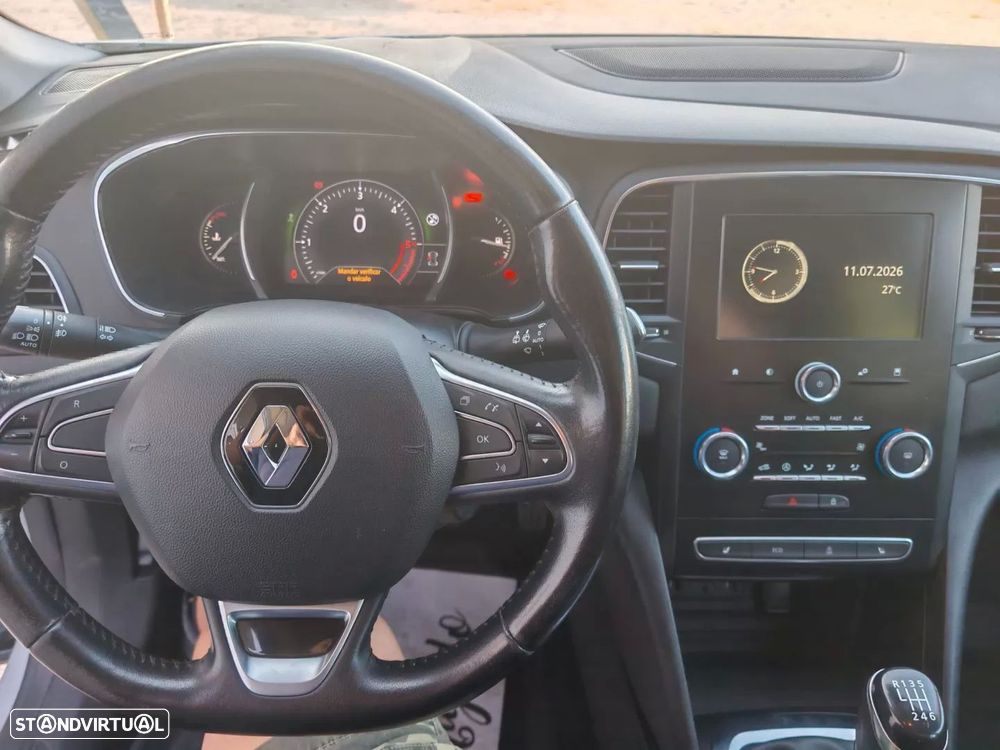 Renault Mégane Sport Tourer - 16