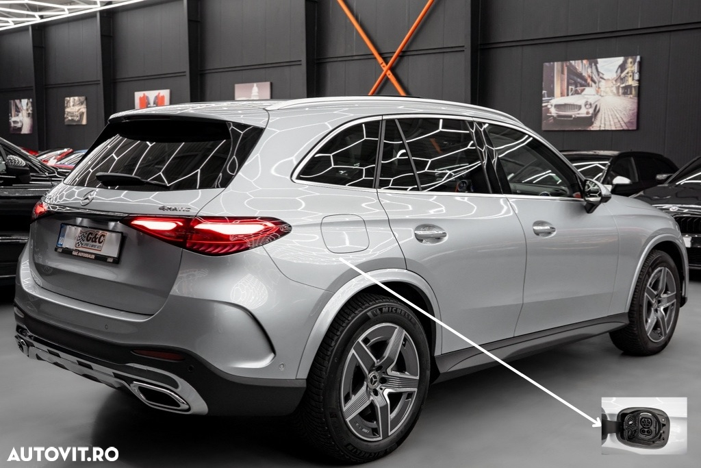 Mercedes-Benz GLC 300 e 4MATIC - 4