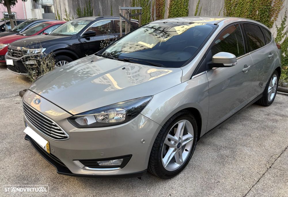 Ford Focus 1.0 EcoBoost S&S TITANIUM - 3