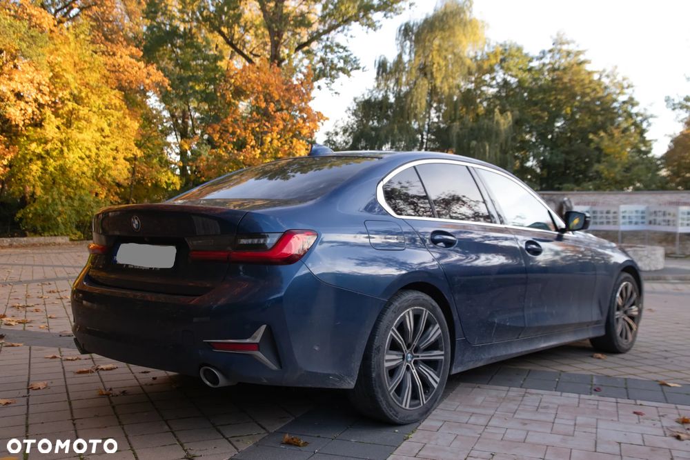 BMW Seria 3 320d xDrive Luxury Line - 3