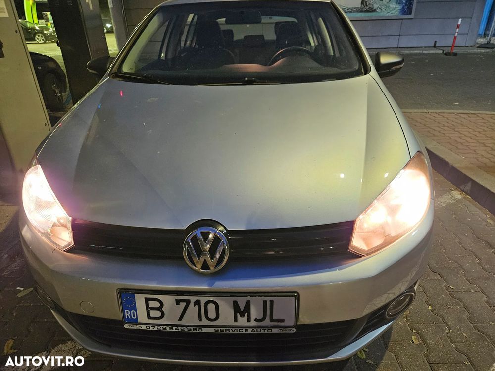 Volkswagen Golf - 2