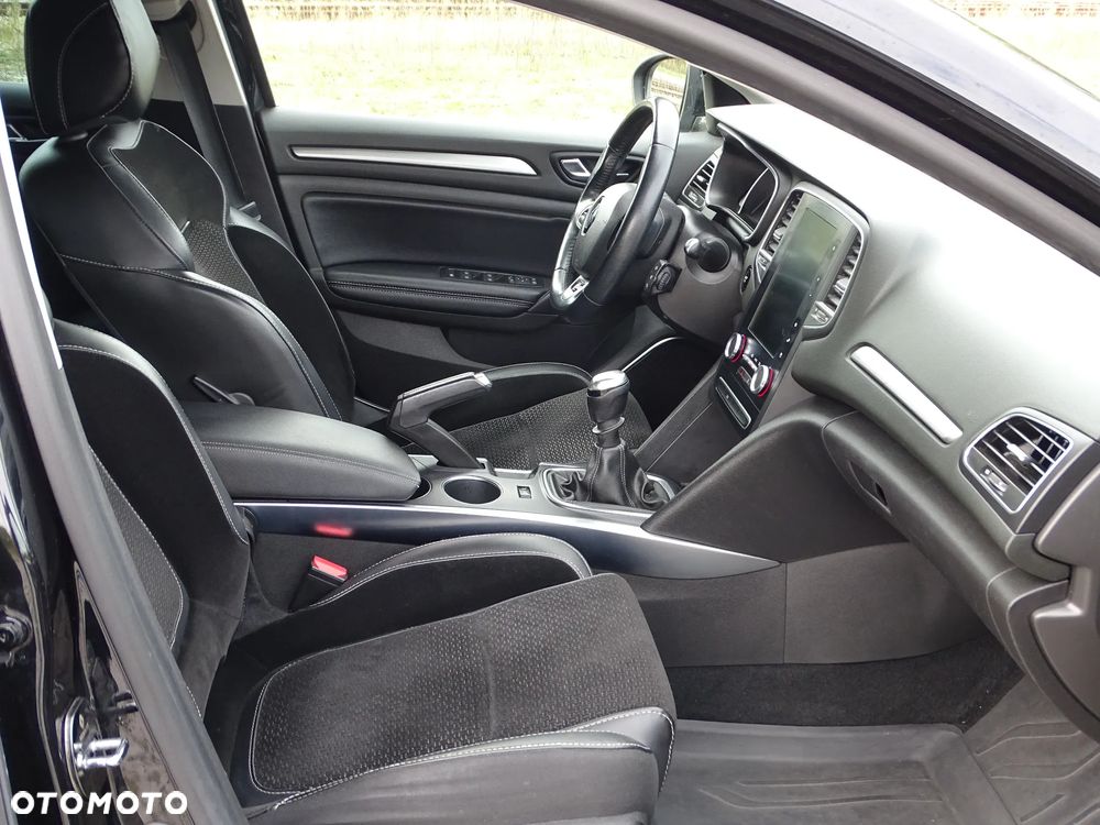 Renault Megane 1.6 SCe Intens - 11