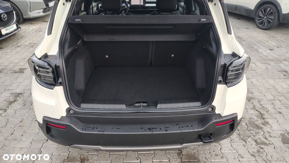 Jeep Avenger 1.2 T3 mHEV Upland 4xe eDCT6 - 9