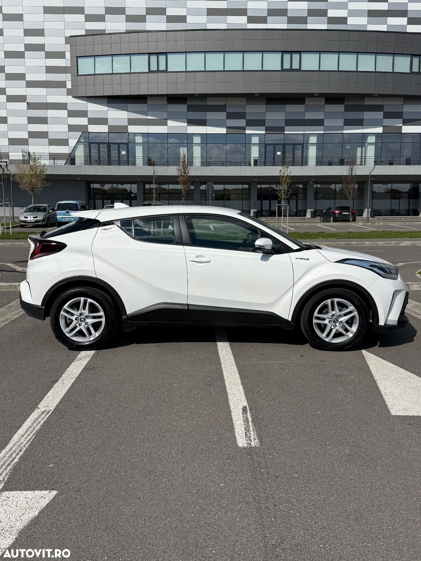 Toyota C-HR 1.8 Hybrid Business Edition - 10