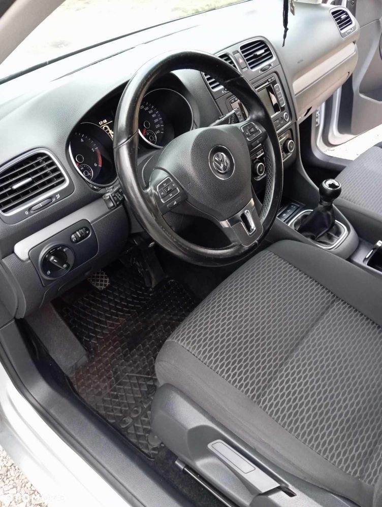Volkswagen Golf 1.6 TDI DPF BlueMotion Technology Comfortline - 5